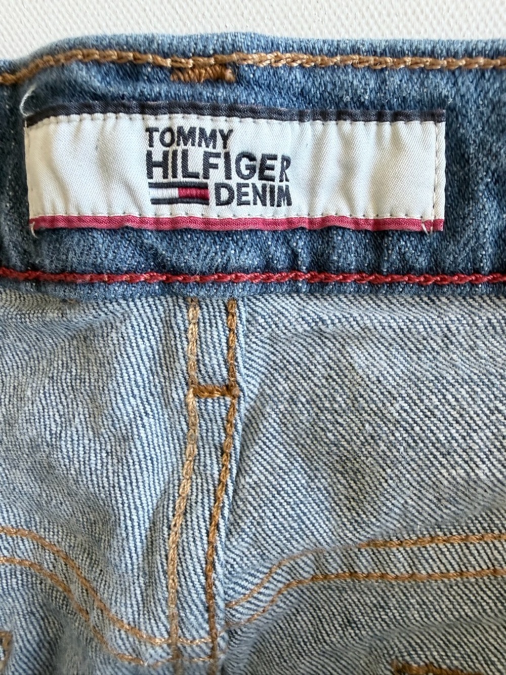 Tommy Hilfiger Straight Leg Jeans 34x32 Medium Wash Classic Denim Men - Picture 3 of 12